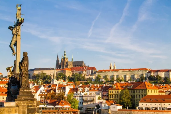 Prag'da tarihi çeyrek Hradschin görünümünü. — Stok fotoğraf