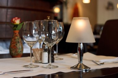 Tablo bir Belçikalı görev yaptı..