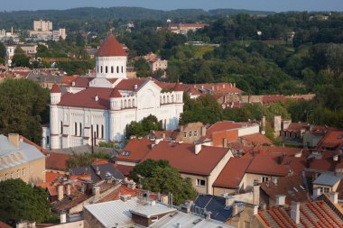 Vilnius şehir manzaralı Ortodoks Kilisesi Tanrı'nın kutsal annesi ile.