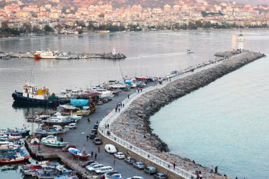 Liman sonbahar görünümü.