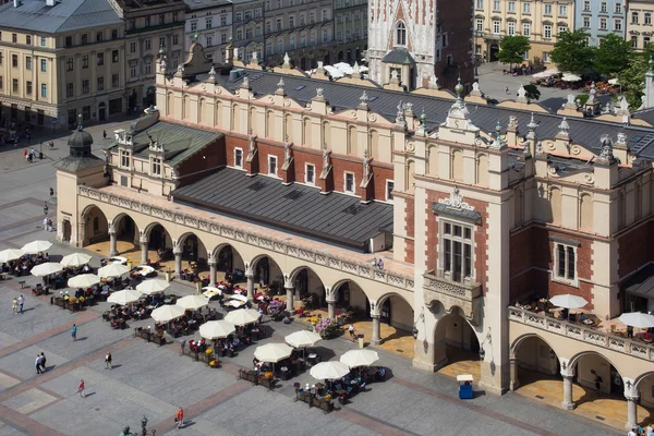 Pano famoso Hall chamado Sukiennice na praça principal do mercado . — Fotografia de Stock