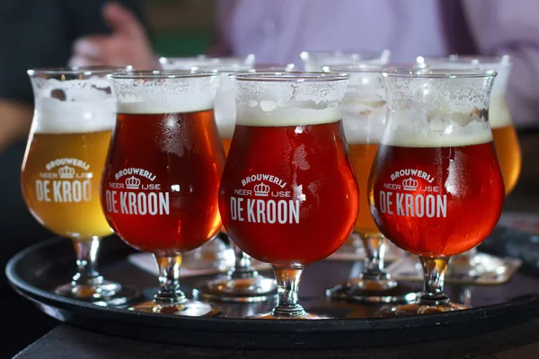  Aile bira De Kroon farklı bira tadımı