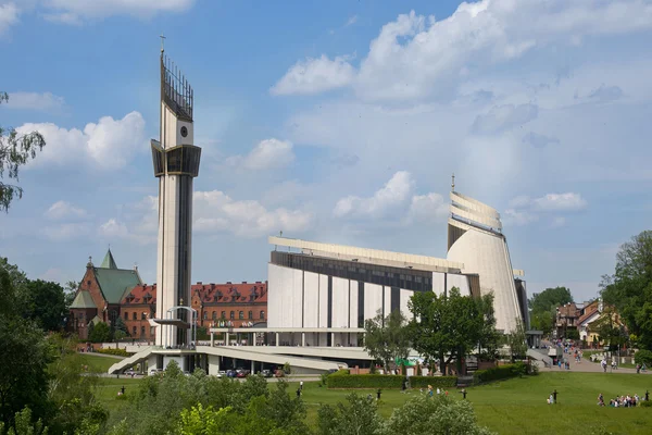 Kutsal Lagiewniki. İlahi rahmet Bazilikası.  