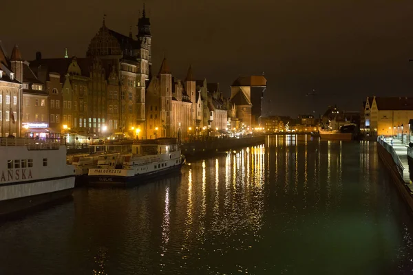 Panorama de la parte histórica de la ciudad y el río Motlawa — Foto de Stock