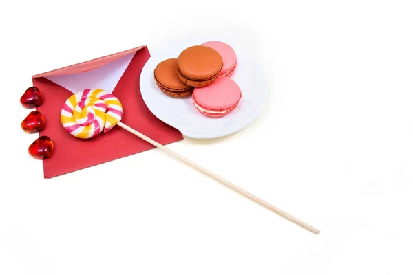 Open Hongbao, lollies en macarons. — Stockfoto