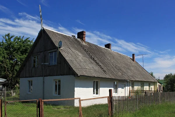 Morskoe (Pillkoppen) köyünde eski eski Alman bina (1935 yılında inşa edilmiş) — Stok fotoğraf