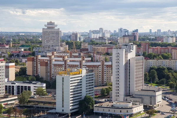 Aerial view of the southwestern part of the Minsk with old and new high buildings. — Stock Photo, Image