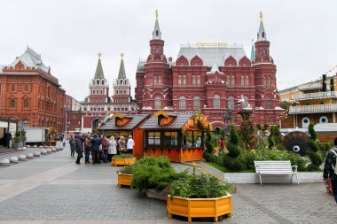 Rusya'nın devlet Tarihi Müzesi, modacı meydanında arka yüzü. 