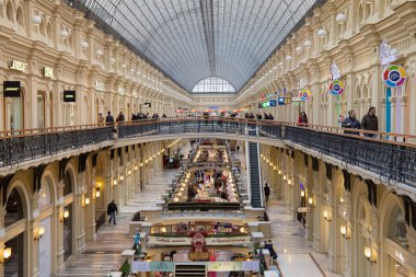 Eklektik iç kırmızı kare sakız (devlet mağaza). 