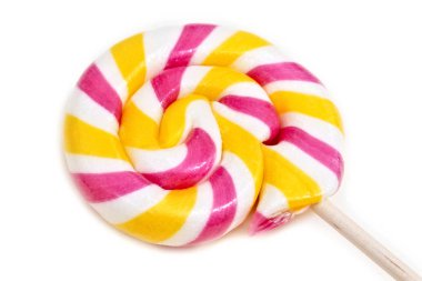Bir daire şeklinde renkli lolipop.