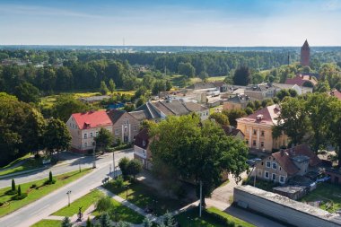 Pravdinsk (Alman şehir Friedland adıdır), Kaliningrad Oblast, Rusya tarihi merkezi Panoraması. 