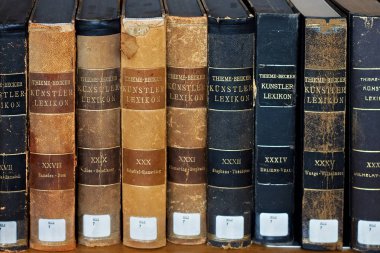 Sözlük Thieme-Becker Künstler Lexikon Katolik Üniversitesi Kütüphanesi'Kitaplar. 