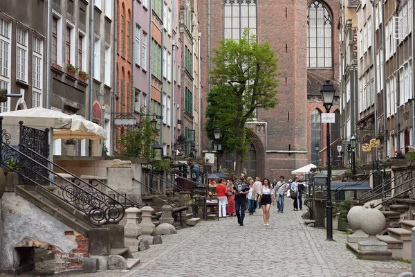 Gdansk Poland June 2014 Unknown People Walking Mariacka Street Historical — Stock Photo, Image