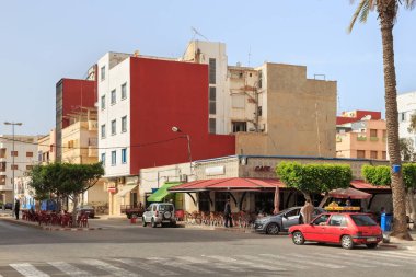 Nador 'un merkezindeki eski binalar. Fas 'ın kuzeydoğu Rif bölgesinde bir kıyı kentidir..