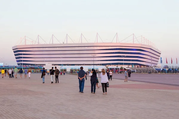 Vue du stade de football moderne de Kaliningrad (également appelé Arena Baltika) pour la tenue de matchs de la Coupe du monde de la FIFA de 2018 en Russie . — Photo