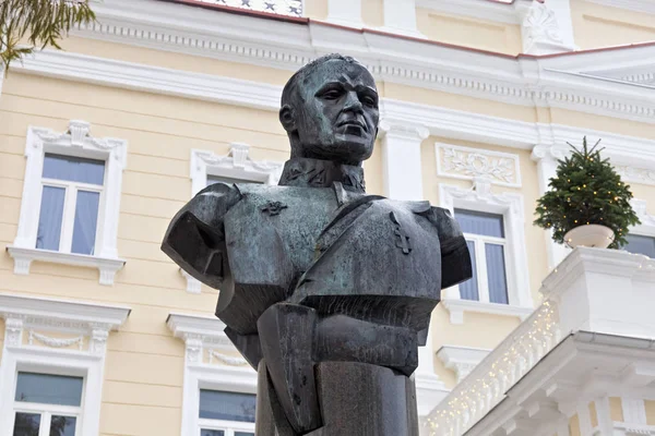 Jonas Zemaitis-monumentet. Han var en av ledarna för de litauiska partisanerna, väpnat motstånd mot den sovjetiska ockupationen av Litauen. — Stockfoto