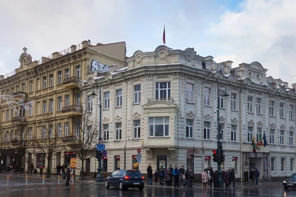 Edifícios antigos na parte histórica de Vilnius . — Fotografia de Stock