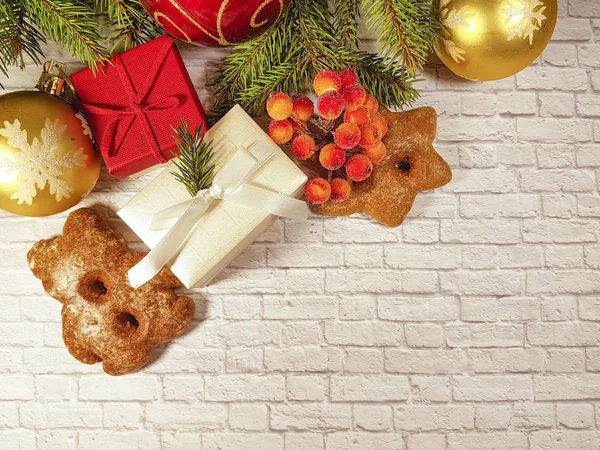 Weihnachten Zweig Spielzeug Lebkuchen Stein Wand Geschenk-Box — Stockfoto