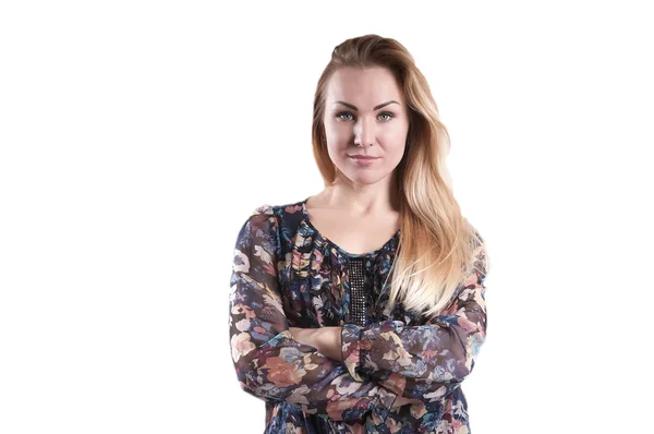 Hermosa mujer joven en un retrato de blusa de color — Foto de Stock