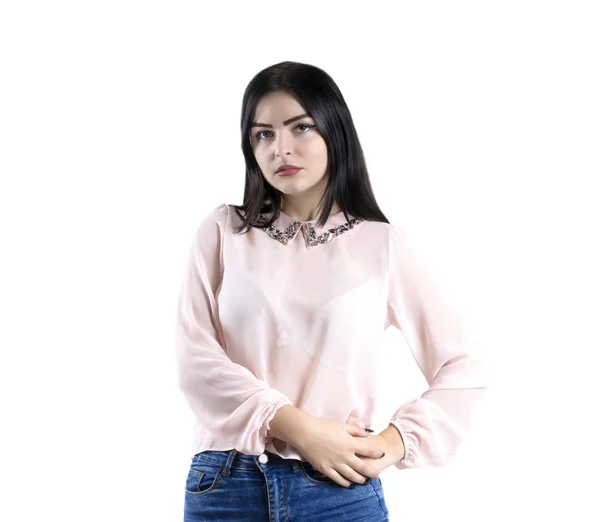 Pige Brunette Pink Bluse Bluse Jeans Isoleret Alvorlig Eftertænksom Drømmende - Stock-foto