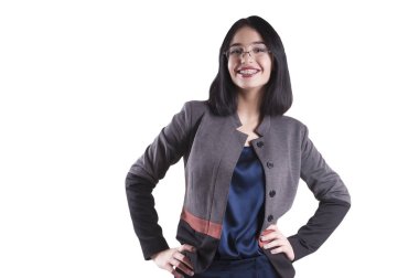 güzel genç iş kadını gülümseyen izole kaşlı esmer gözlüklü