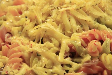 makarna peynir yakın çekim ile