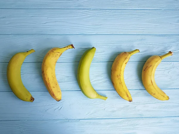 Банан Голубом Дереве — стоковое фото