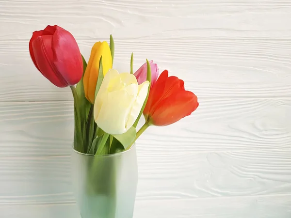 Beau Bouquet Tulipes Sur Bois Blanc Vase Avec Place Pour — Photo