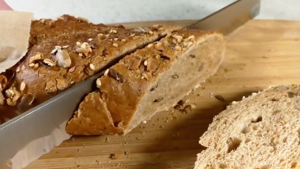 Bıçak Dilimleme Ekmeği Baget Tahıl — Stok video
