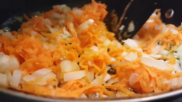 Цибуля Морква Запечені Сковороді — стокове відео