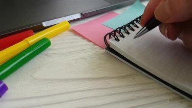 eller not defteri, kalem koymak, imza