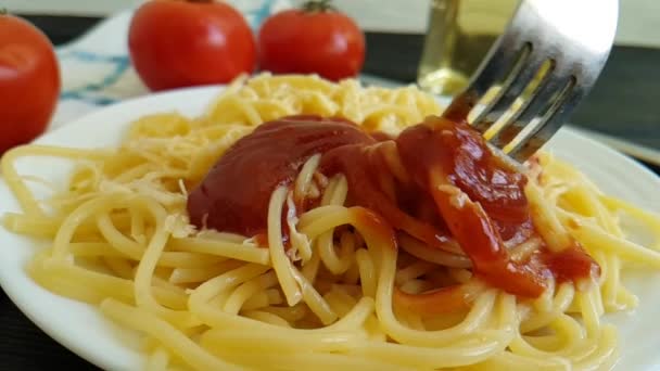 Spaghetti Plate Cheese Ketchup Fork Slow Motion Shot — Stock Video