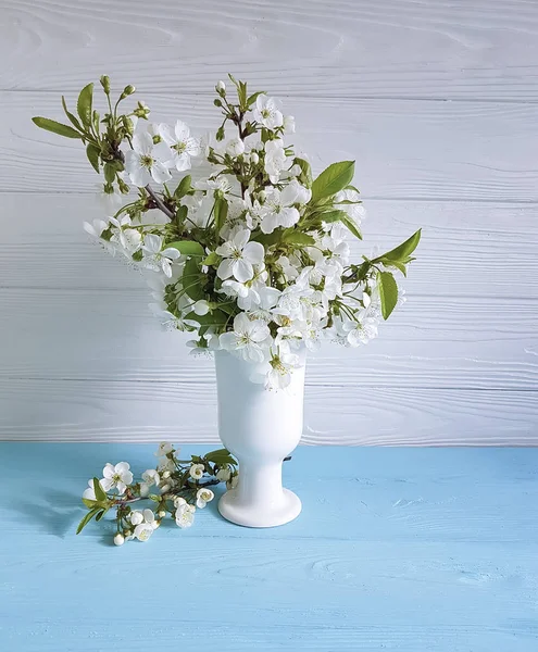 Flores Cerezo Jarrón Sobre Fondo Madera — Foto de Stock