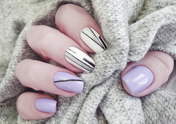 Unghie Della Mano Femminile Bel Maglione Manicure — Foto Stock