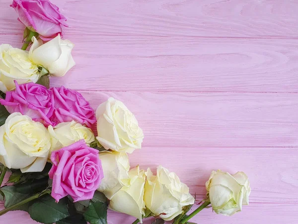 Свіжі Троянди Букет Дерев Яній Фоновій Рамці — стокове фото