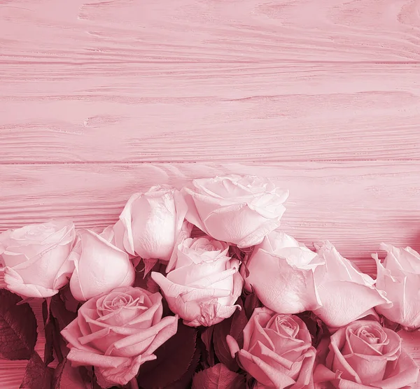 Φρέσκα Τριαντάφυλλα Μπουκέτο Ξύλινο Πλαίσιο Φόντο — Φωτογραφία Αρχείου