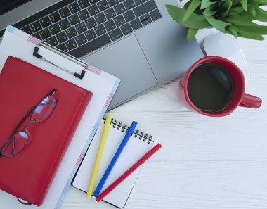 Masaüstü, bilgisayar, ahşap bir kahve