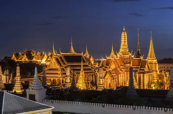 Tayland tapınak seyahat Grand palace Emerald Buda Wat Phra Kaew alacakaranlık mavi gökyüzü Rating Bangkok, Tayland
