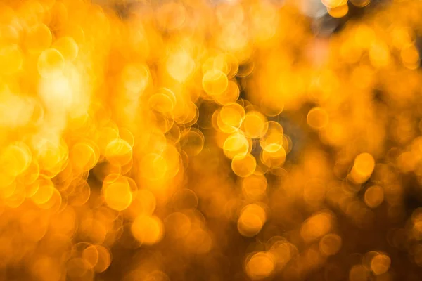 Altın bokeh arka plan bulanıklık