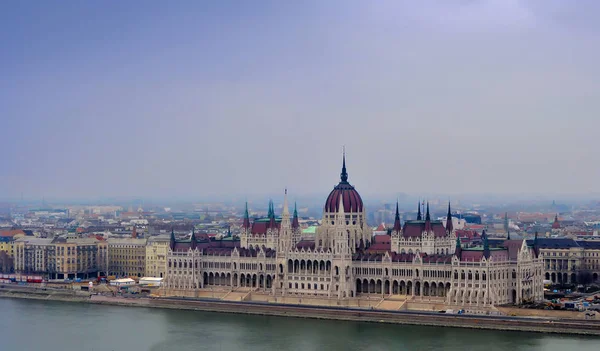 Vista sobre el Parlamento de Budapest — Foto de Stock