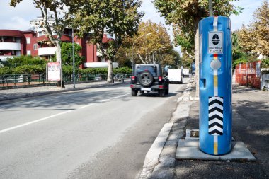 Mavi hız kameraları yolda
