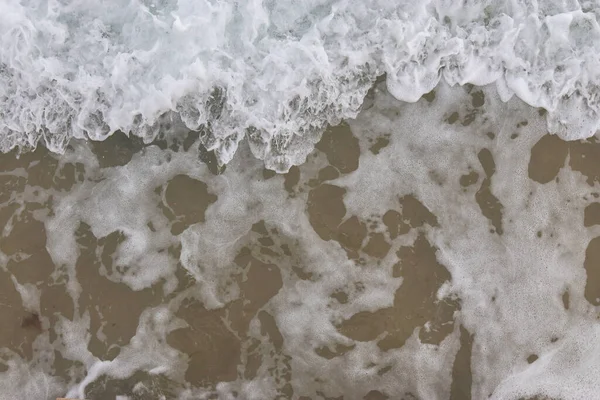 Strandstructuur Gouden Zand Zeeschuim Patroon Strand Achtergrond Met Kopieerruimte Abstracte — Stockfoto