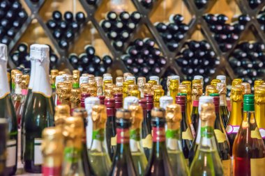 Şişe şampanya şarap soyutlama zemin