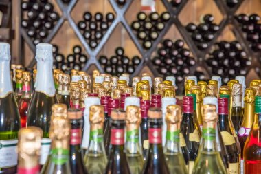 Şişe şampanya şarap soyutlama zemin