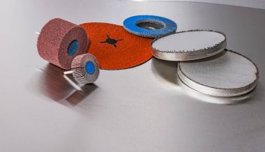 Metalik arka plan aşındırıcı flep tekerlekli diskler.