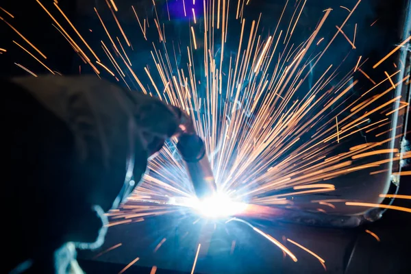 Fabrika teknik endüstriyel çelik Kaynakçı,