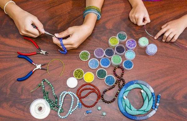 Making of handmade jewellery. — Stock Photo, Image