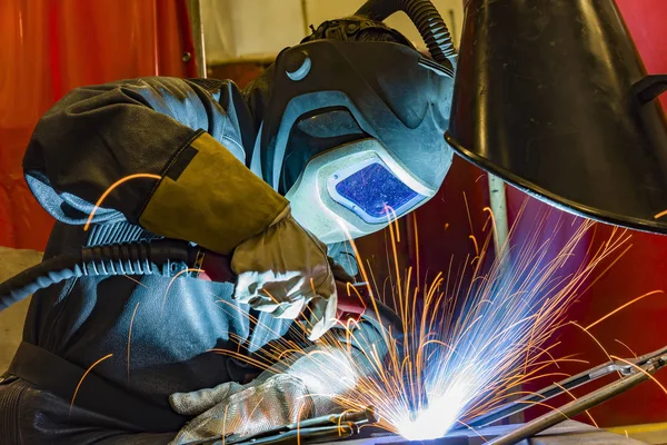 Fabrika teknik endüstriyel çelik Kaynakçı,