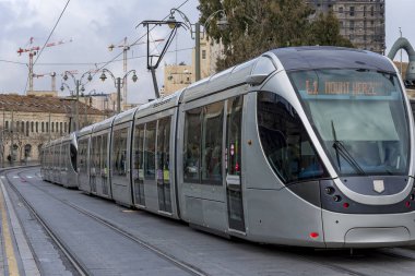 Kudüs ışık demiryolu tramvay tren. Jerusalem İsrail Kudüs tramvay turistler tarafından en çok ziyaret edilen bir şehirdir