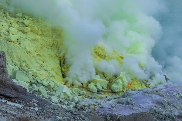 Gasaustritte Aus Dem Vulkanischen Schlot Ijen Krater Indonesien Ostjava Indonesien — Stockfoto